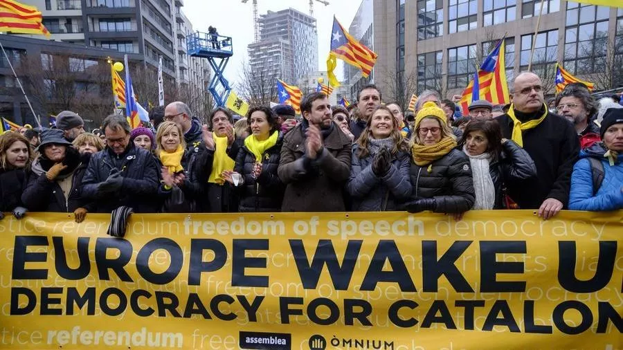 A complex result  on the catalan election