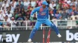 Ms dhoni breaks kumar sangakkara's record as india beat south africa in 1st t20