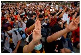 Showdown in thailand  on student protests