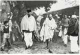Reading gandhi as a lesson of political maturity