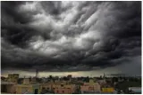 Storm warnings of a megacity collapse 