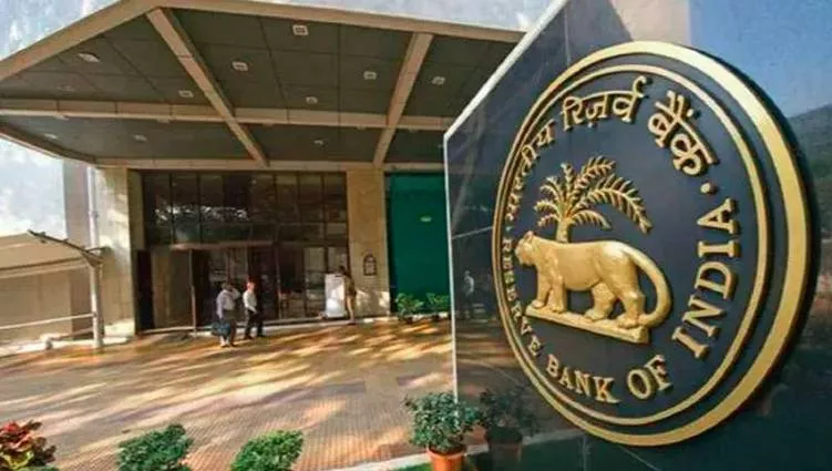 Inflation increase due to war impact  rbi may hike rates by 75 bps by aug  sbi economists