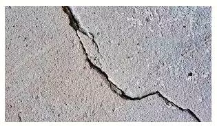 At least five killed in magnitude 6 1 quake on iran gulf coast