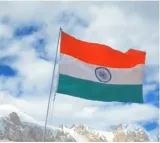 Itbp hoists national flag at high altitudes borders as india observes ‘har ghar tiranga’ campaign