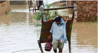 Pakistan floods  33 million affected by historic rains  says minister