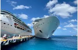 Berthed meaning
