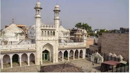 Gyanvapi mosque case  sc extends protection of area where ‘shivling’ found