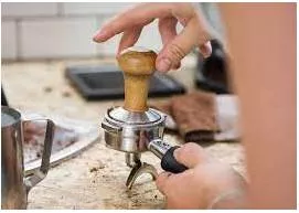 Tamper meaning