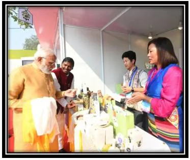 Pm modi inaugurates ‘aadi mahotsav’ to showcase tribal culture  says ‘development of adivasis personal to him’