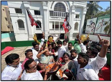 Aiadmk leadership row | supreme court upholds madras high court decision  paves way for eps to be interim general secretary