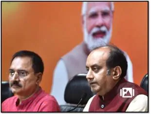 Bjp steps up attack  demands cm’s resignation  congress joins chorus