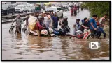 Rain lashes city  adds to traffic woes