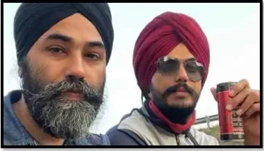 In hoshiarpur  amritpal singh  papalpreet singh escape punjab police again