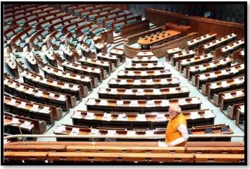 Pm modi pays surprise visit to new parliament building  inspects facilities