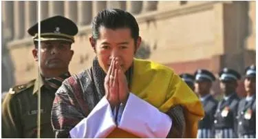 Meet bhutan king jigme khesar namgyel wangchuck who is on a visit to india