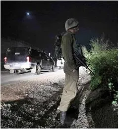 Israel attacks syrian targets in response to rocket fire