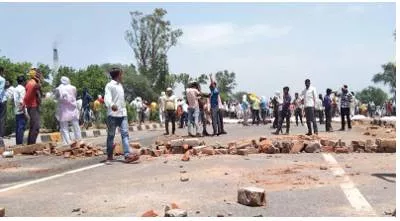 Quota stir intensifies as jaipur agra highway remains blocked for 6th day