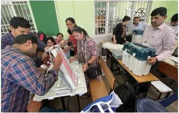 Karnataka all set for polling today