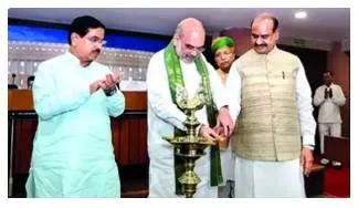 Drafting of laws should be in simple and clear words  union home minister shah