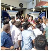 I t officials attacked in t n  during searches at houses of minister’s kin