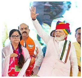 Vasundhara raje is the cynosure of all eyes at ajmer rally