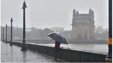 Mumbai braces for heavy rainfall as cyclone 'biparjoy' intensifies over arabian sea
