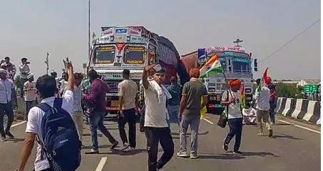 After deliberations  farmers end protest
