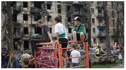 Russian missile strike kills 11 in zelensky’s hometown