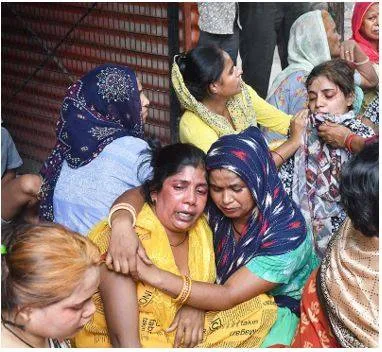 Two sisters shot dead near high security area in r k  puram  police arrest three