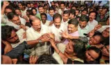 Kerala pcc chief sudhakaran offers to resign  party says no