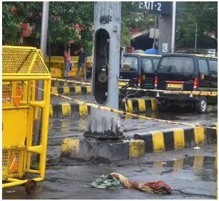 Woman  34  dies of electrocution at new delhi railway station  fir filed