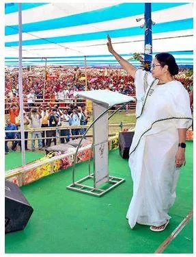 Left  bjp and cong  have joined hands in bengal  says mamata