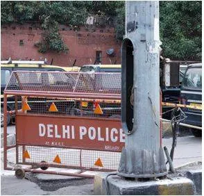 Day after  railway officials pass buck  bses mum