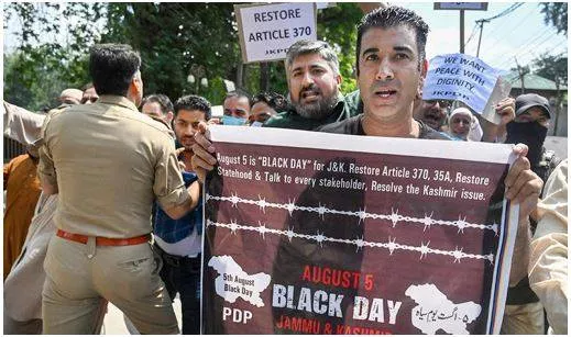 Apex court hearing gives impetus to politics in j&k