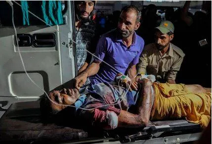 Three migrants injured in militant attack in shopian