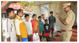 8 sri lankan nationals arrive at rameswaram