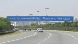 4 killed in car bus collision on yamuna expressway near up's aligarh
