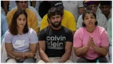 Amid row over asian games' selection  top wrestlers vinesh phogat  sakshi malik  bajrang punia to hold presser today