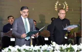 Anwaar ul haq kakar sworn in as pakistan’s caretaker prime minister