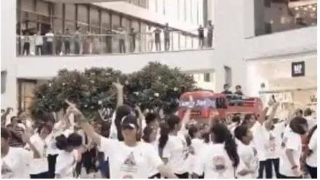 Students perform flash mob to celebrate aditya l1  chandrayaan 3 space missions  