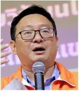 Thailand’s reformist party picks replacement leader