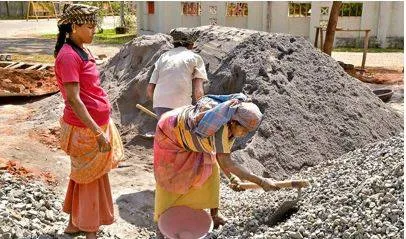 Count of ‘current’ construction workers drops by around 90%