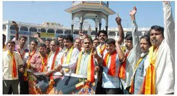 Kannada groups oppose extension of maharashtra health scheme to karnataka