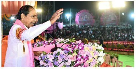 Kcr says cong  will end key schemes if voted to power
