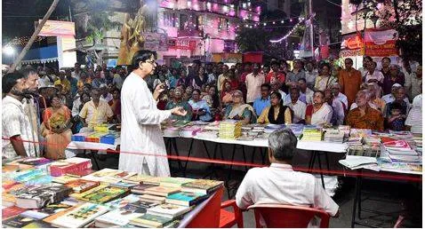 Stalls selling books on politics  secularism a big draw at durga puja pandals in bengal