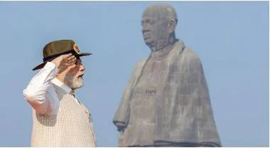 Modi pays tribute to patel  launches development projects at statue of unity