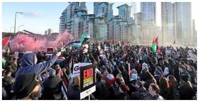 Over 3 00 000 turn out for pro palestinian london rally