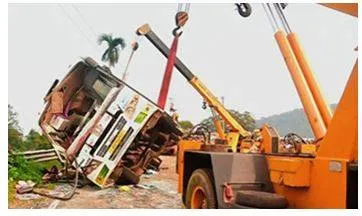 Minibus carrying sabarimala pilgrims overturns  7 injured
