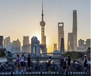 Moody’s cuts china outlook on growth  property risks