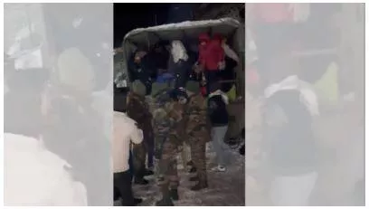 Over 1200 tourists stranded due to snowfall  inclement weather in east sikkim rescued by army